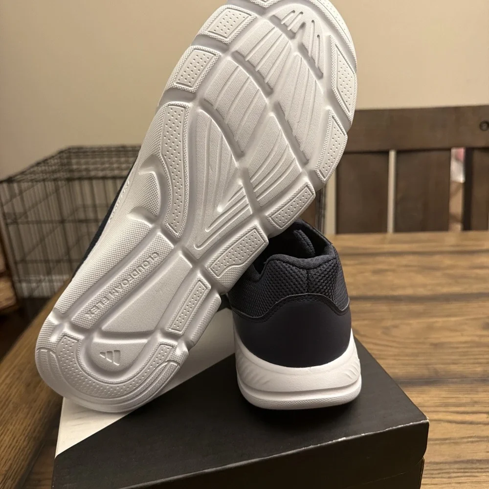 adidas men sneaker